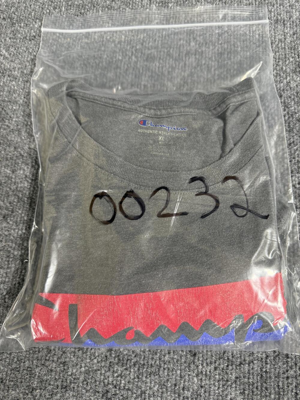 Champion Shirt Mens XL Gray Red Blue Logo Graphic T-Shirt Tee Athleticwear - Picture 10 of 10